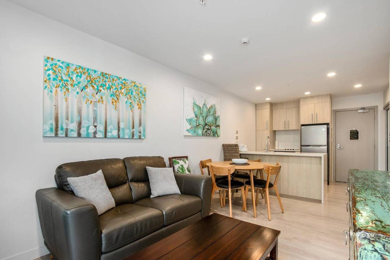 Sky Tower On Your Doorstep! Modern Two Bedroom オークランド エクステリア 写真