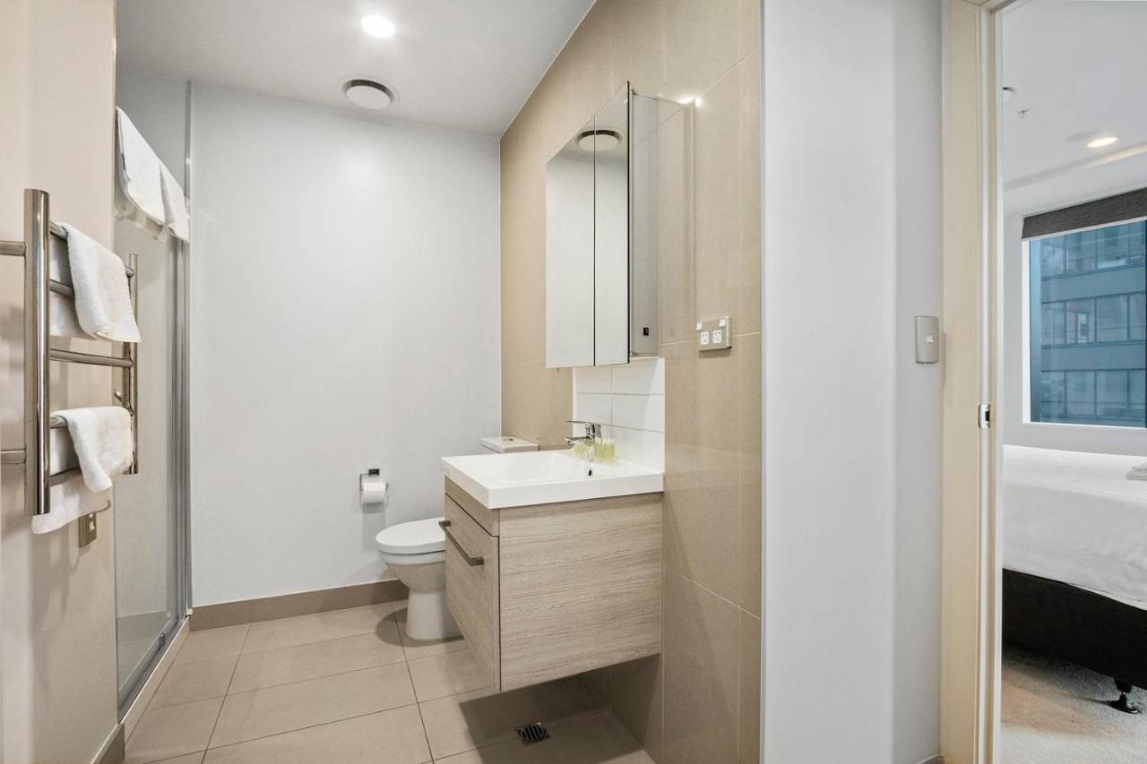 Sky Tower On Your Doorstep! Modern Two Bedroom オークランド エクステリア 写真