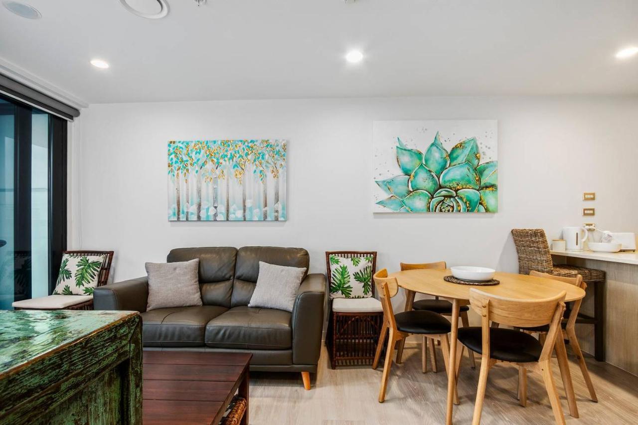 Sky Tower On Your Doorstep! Modern Two Bedroom オークランド エクステリア 写真